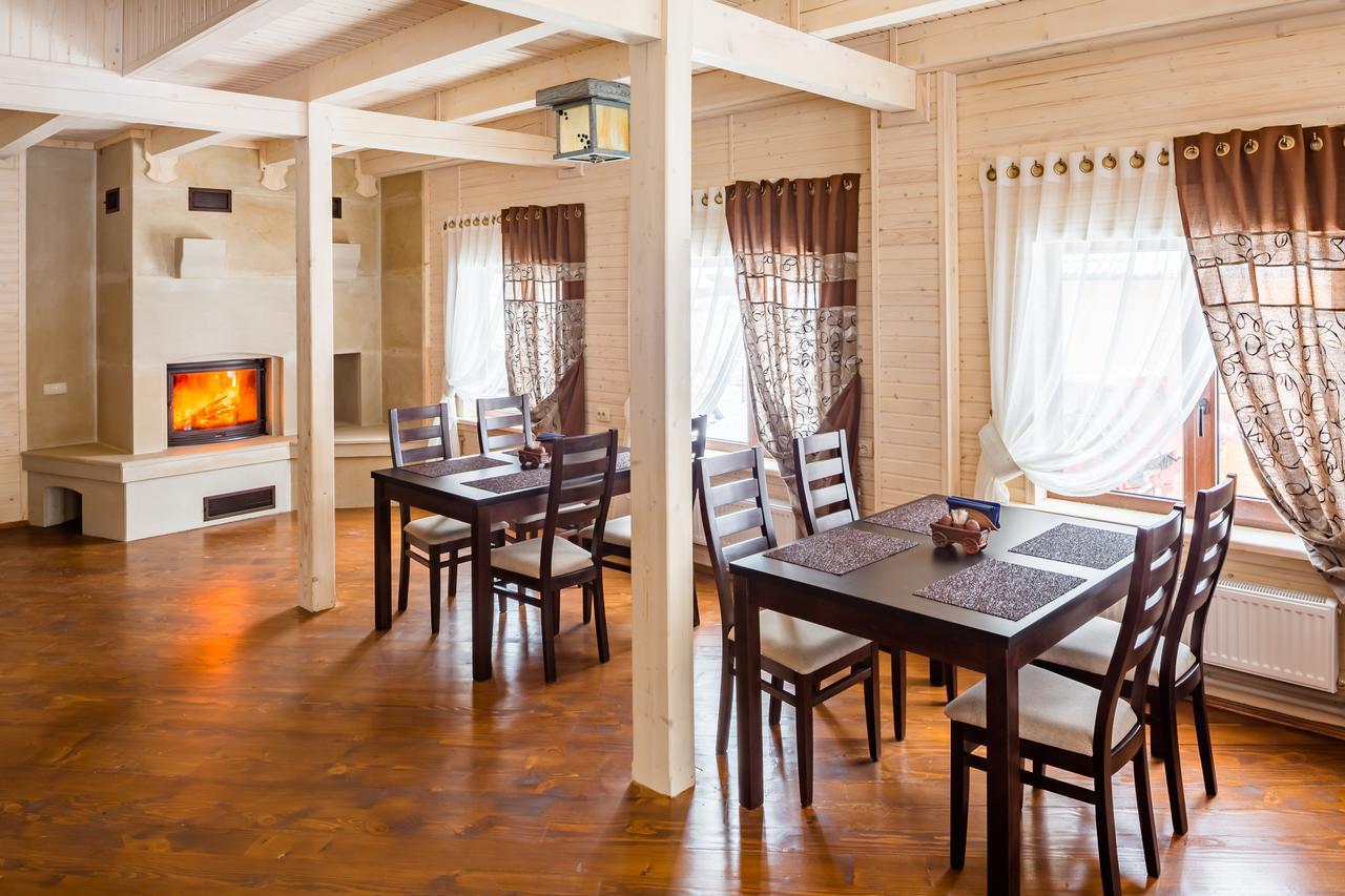 Family Hotel Kaskad บูโคเวล ภายนอก รูปภาพ