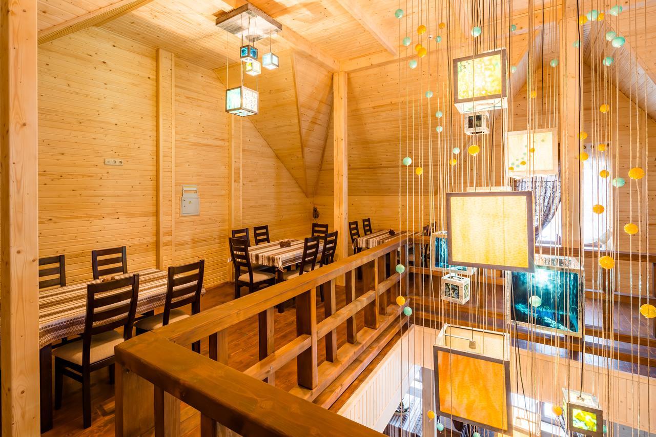 Family Hotel Kaskad บูโคเวล ภายนอก รูปภาพ