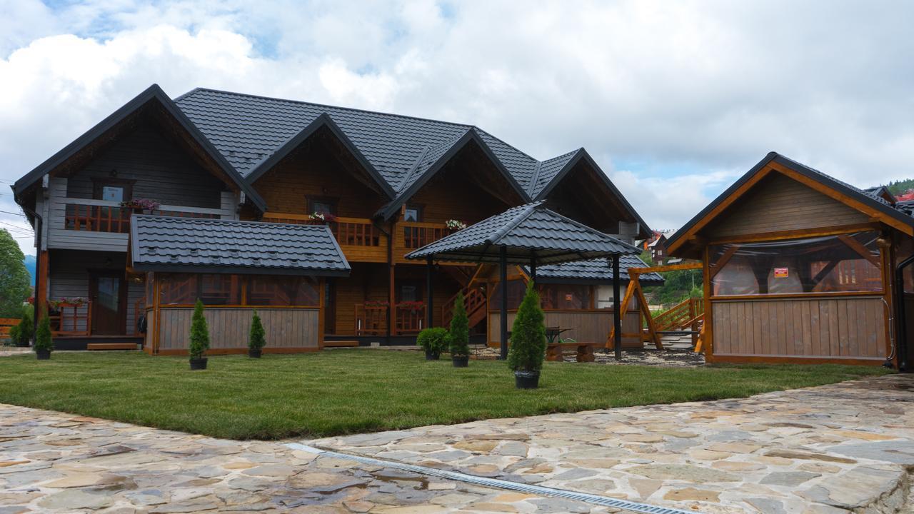 Family Hotel Kaskad บูโคเวล ภายนอก รูปภาพ